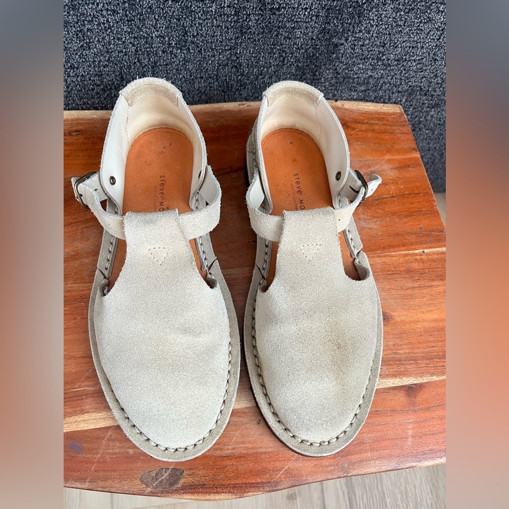 Suede Steve Mono Sandals size 6